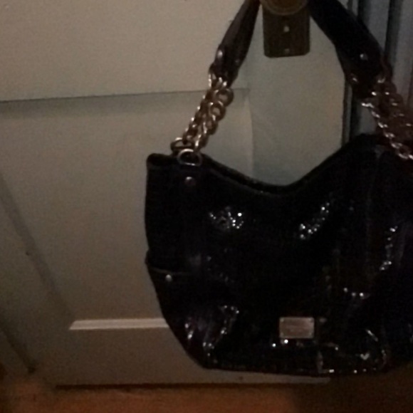 Micheal Kors Tote - Picture 4 of 4